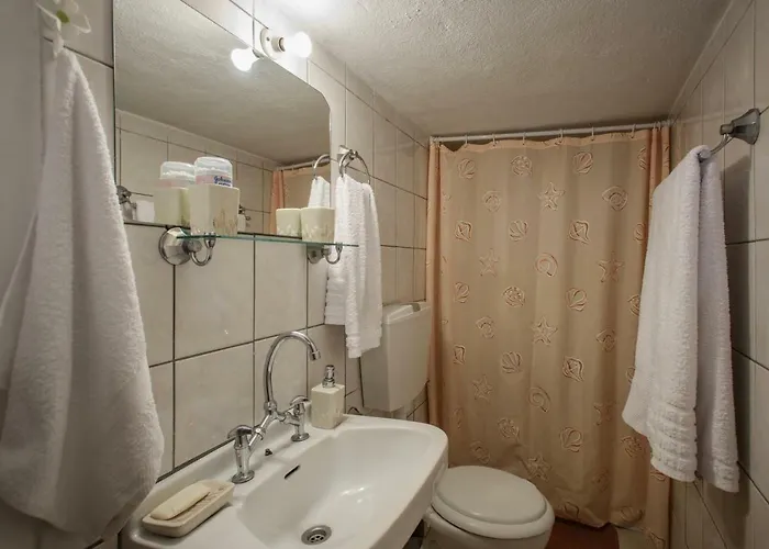 Lena's Garden House Kalambaka