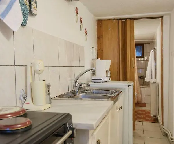 Lena's Garden House * Kalambaka